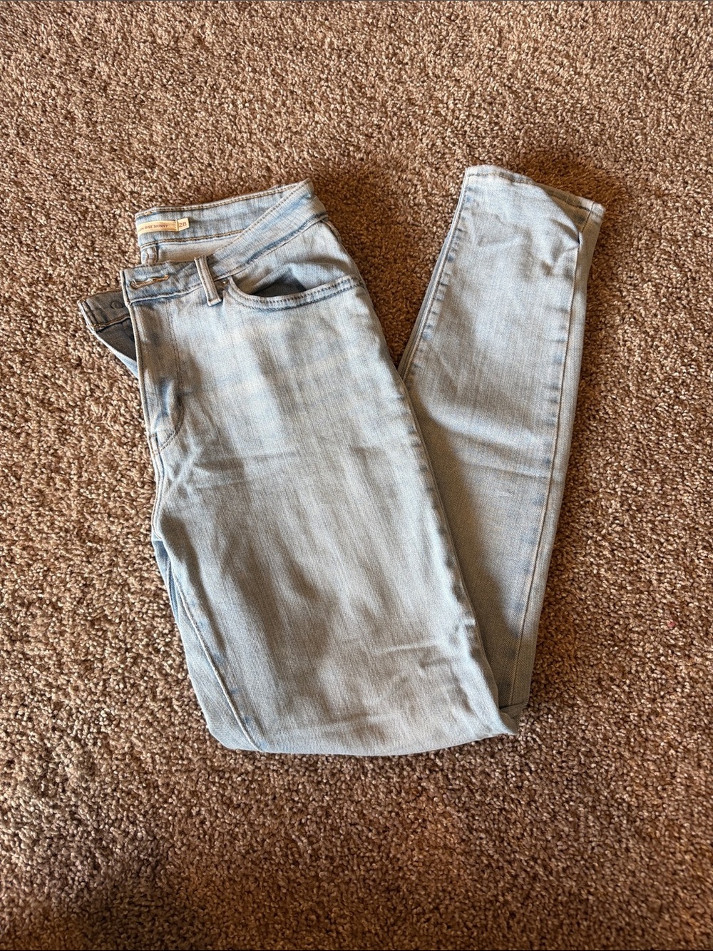 Levi's Women's Light Wash Skinny Jeans